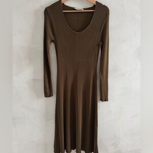 Everlane - Ribbed Scoopneck Midi Dress - Olive Green